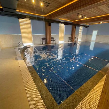 Hotel Konstantin Laplje Selo Ngoại thất bức ảnh