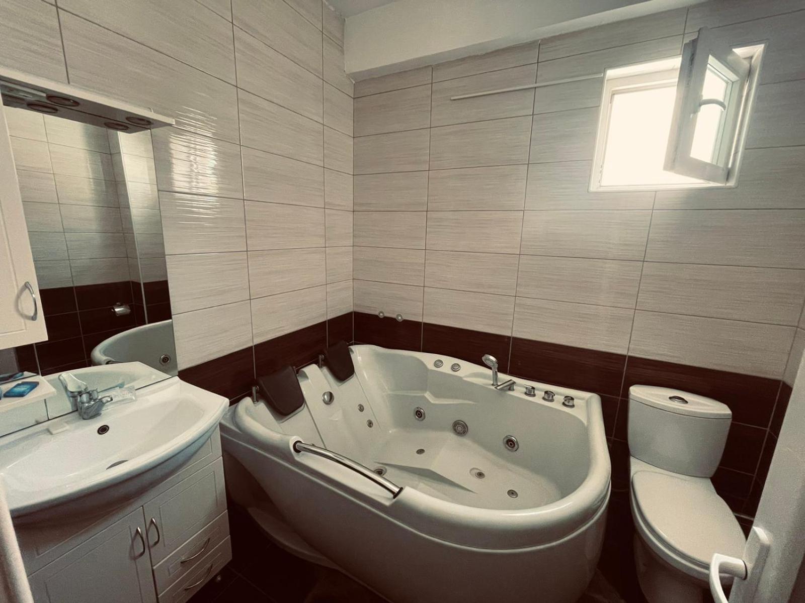 Hotel Konstantin Laplje Selo Ngoại thất bức ảnh