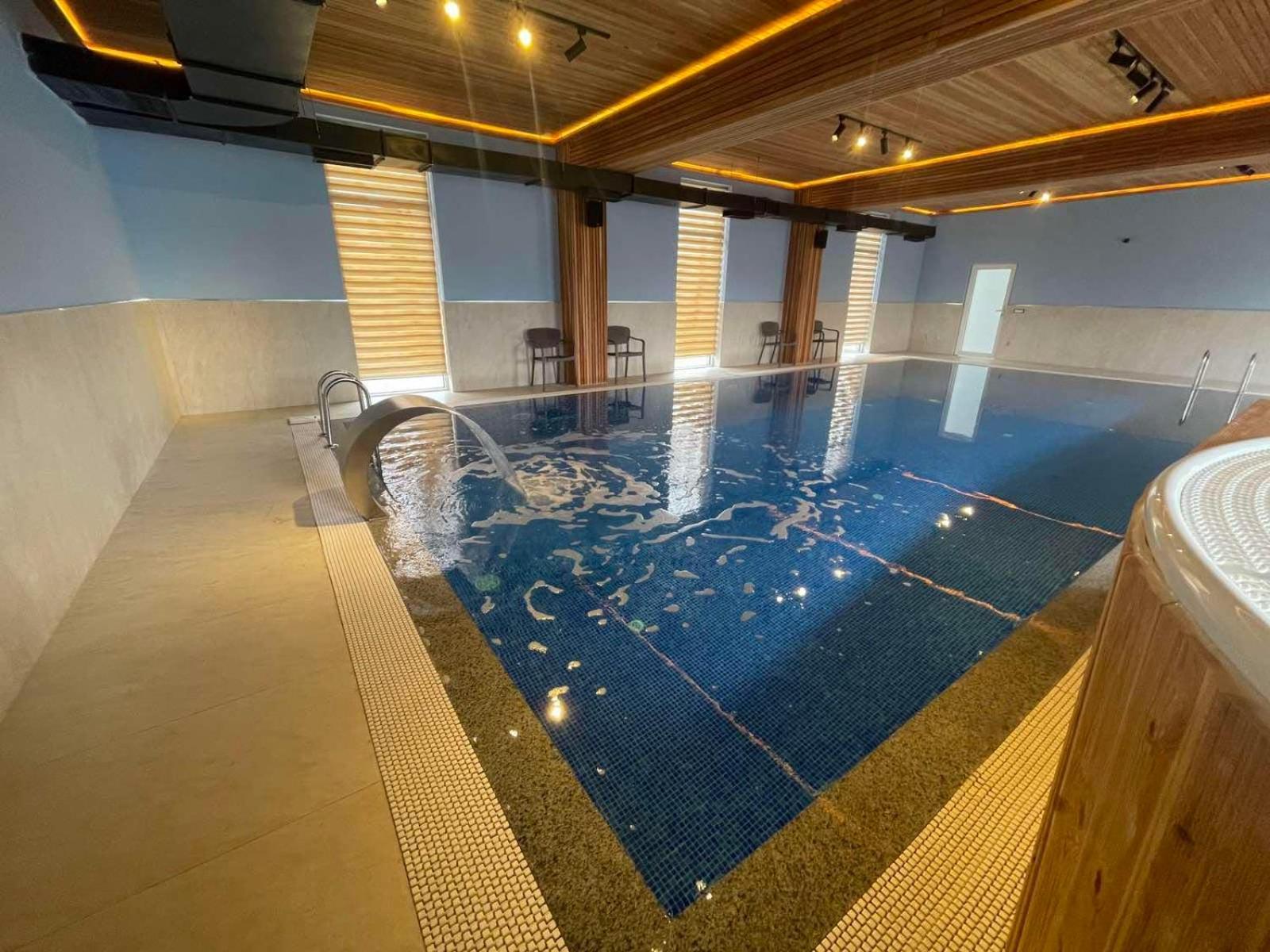 Hotel Konstantin Laplje Selo Ngoại thất bức ảnh