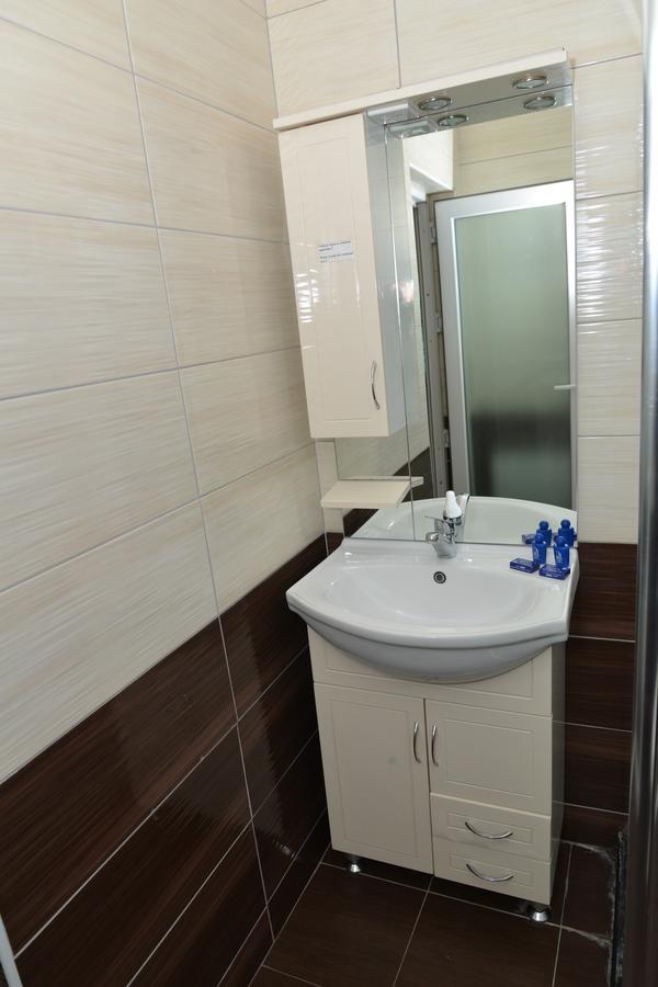 Hotel Konstantin Laplje Selo Ngoại thất bức ảnh